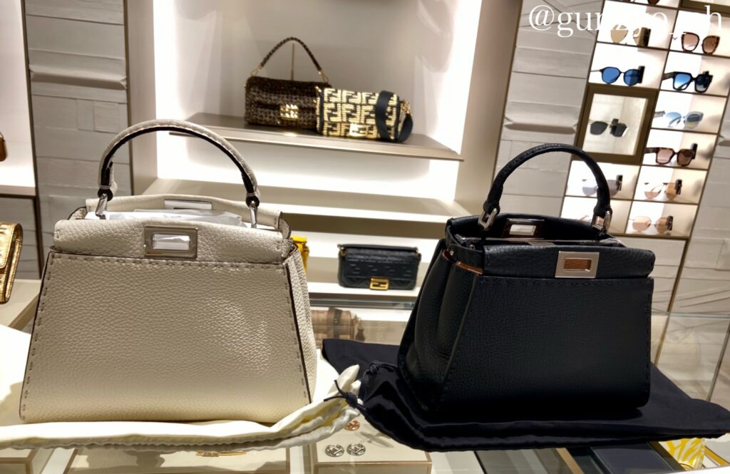 バッグFENDI ピーカーブー　ハンドバッグ　ラッピー付き　専用になります